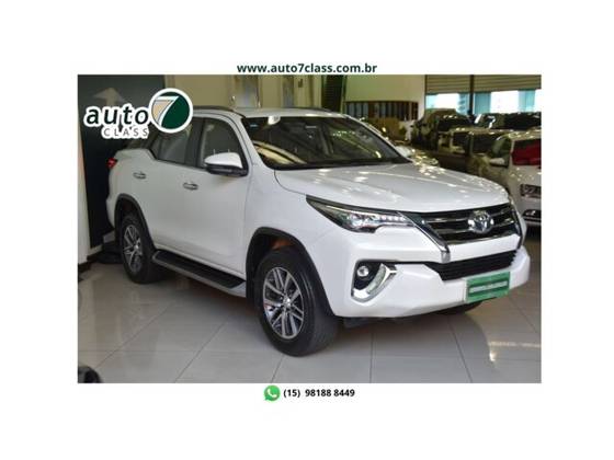 TOYOTA HILUX SW4 2.8 SR 4X4 16V TURBO INTERCOOLER DIESEL 4P AUTOMÁTICO TOYOTA HILUX SW4 2.8 SR 4X4 16V TURBO INTERCOOLER DIESEL 4P AUTOMÁTICO
